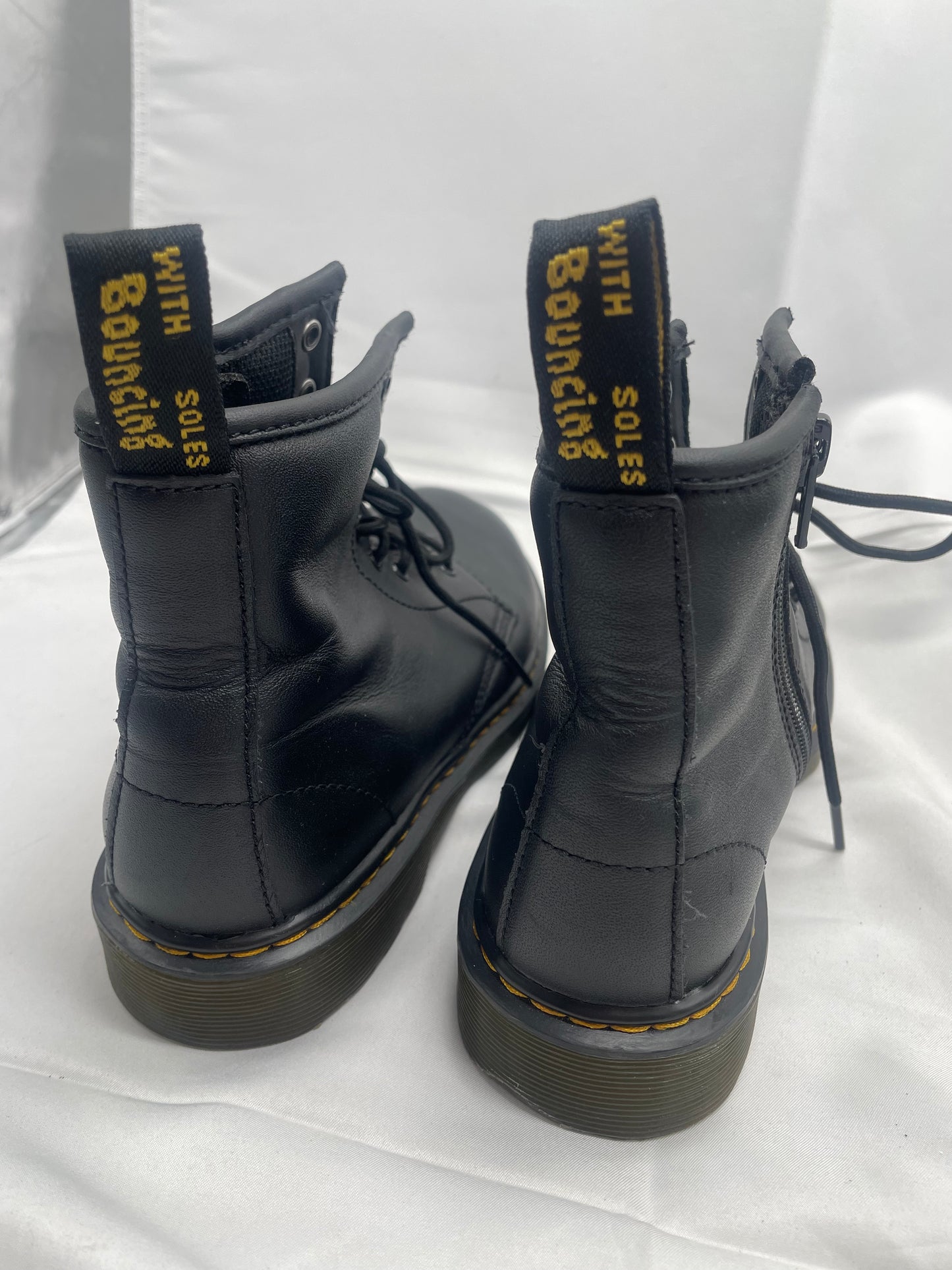 Doc martens boots size UK2 US3