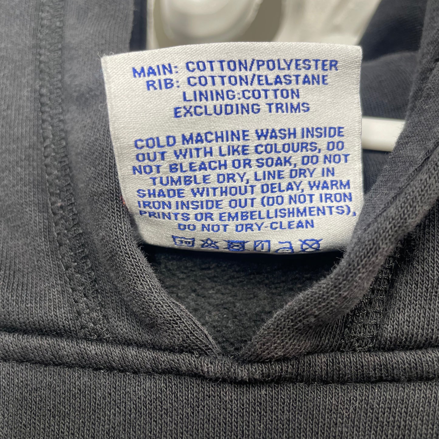 Champion Youth Jumper Size 16