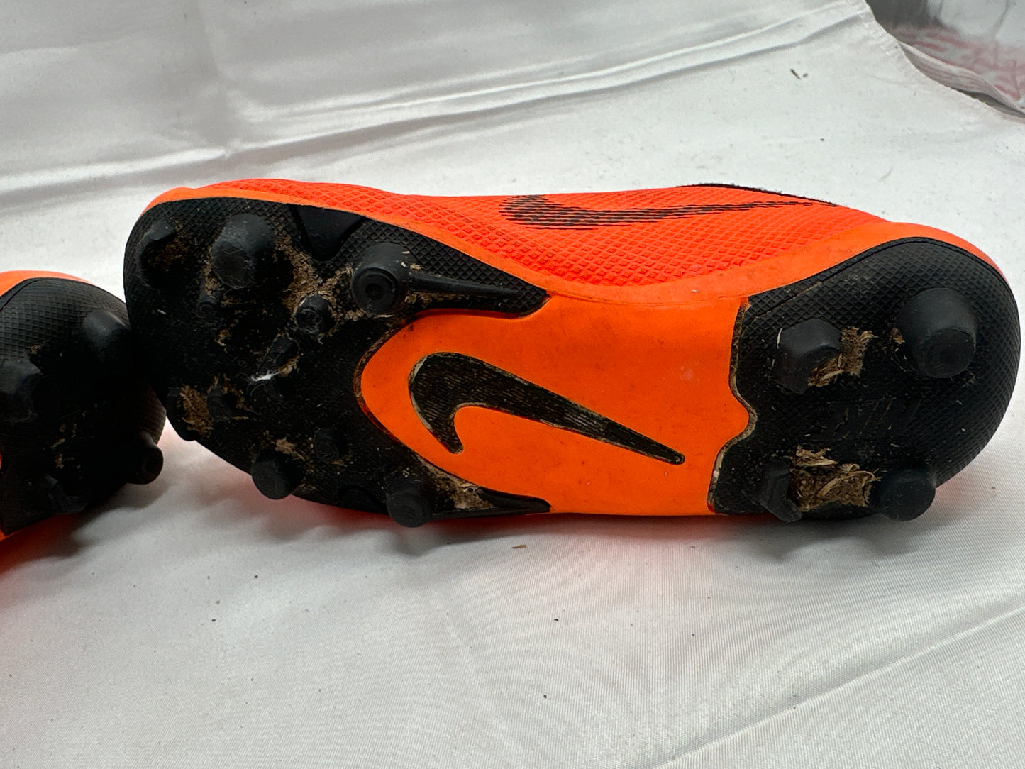 Nike Soccer Boots Sz 9.5 16cm