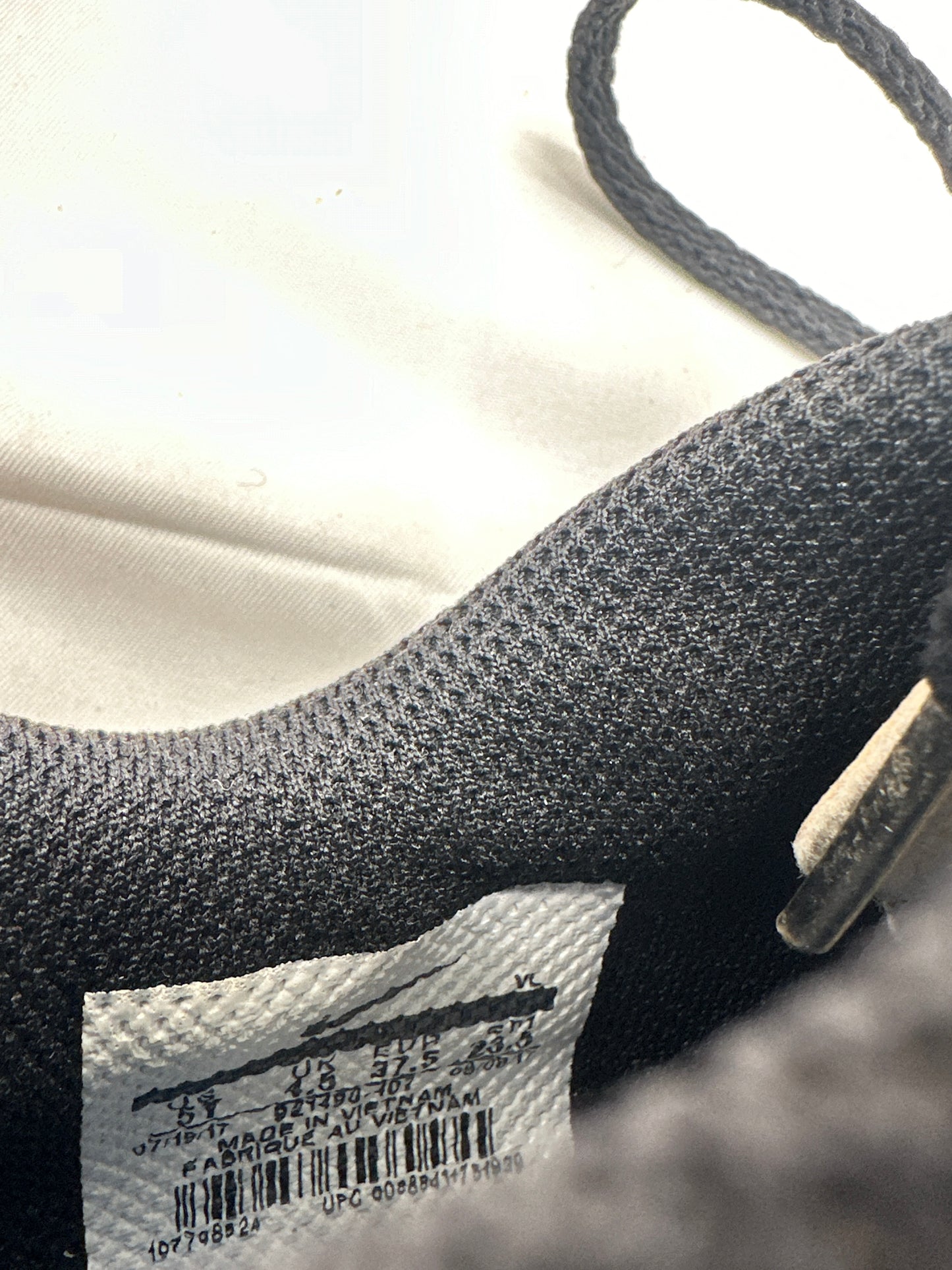 Nike Soccer Cleats Boots Sz 4.5