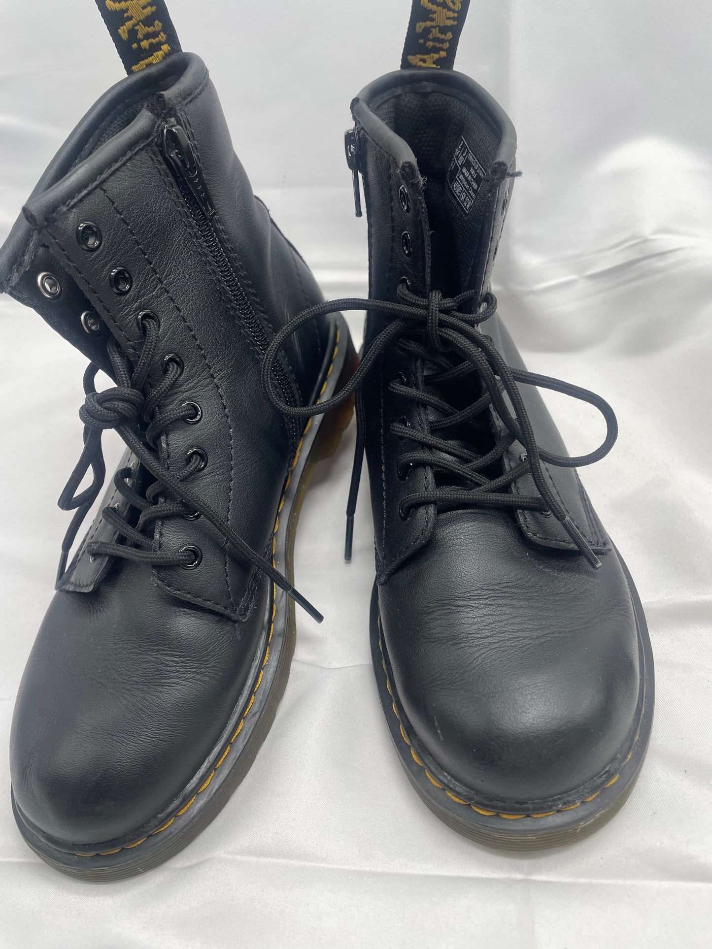 Doc martens boots size UK2 US3