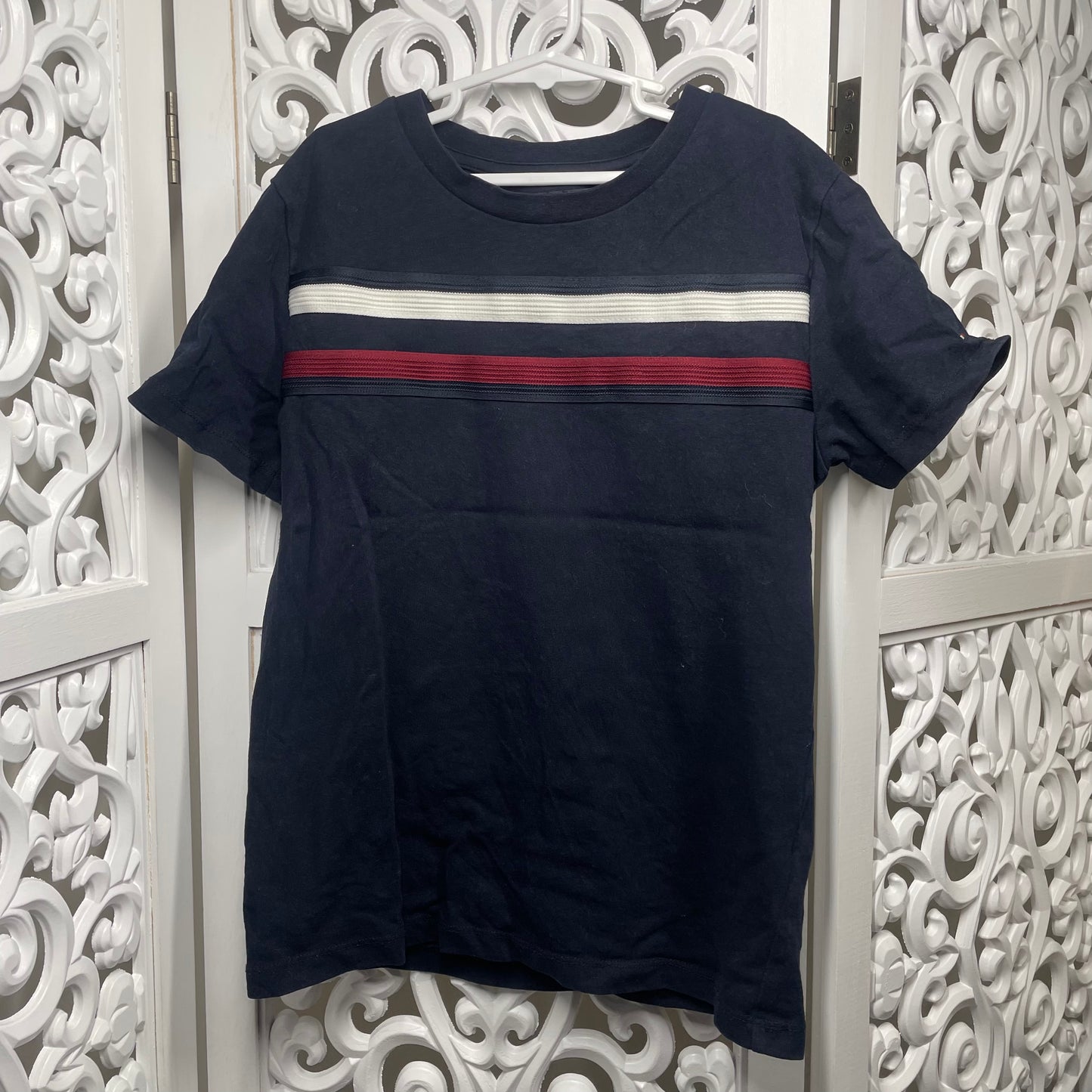 Tommy Hilfiger Boys Tshirt Size 12 (small hole)