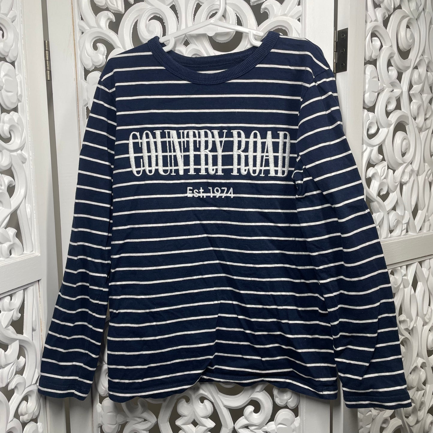 Country Road Boys long sleeve Size 7