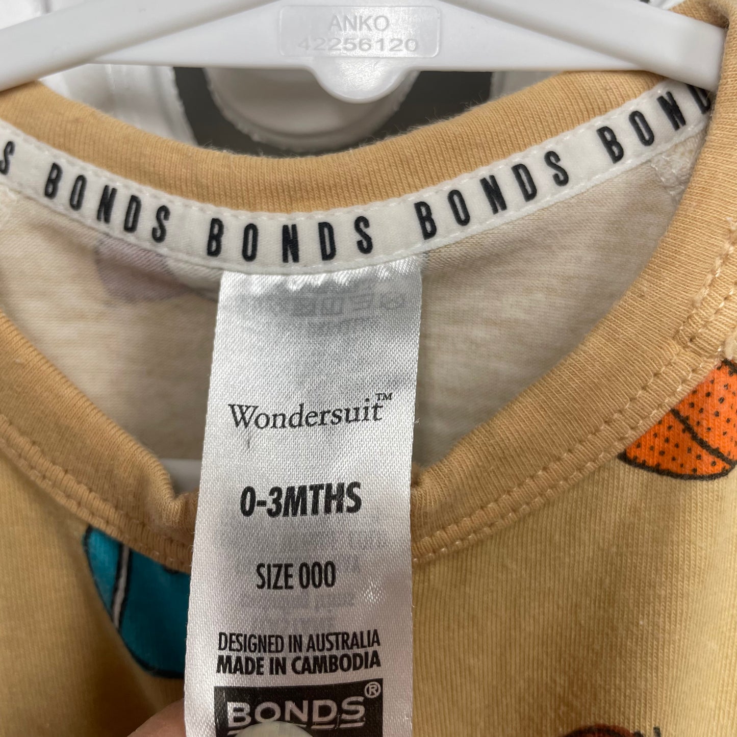 Bonds Onesie Size 000