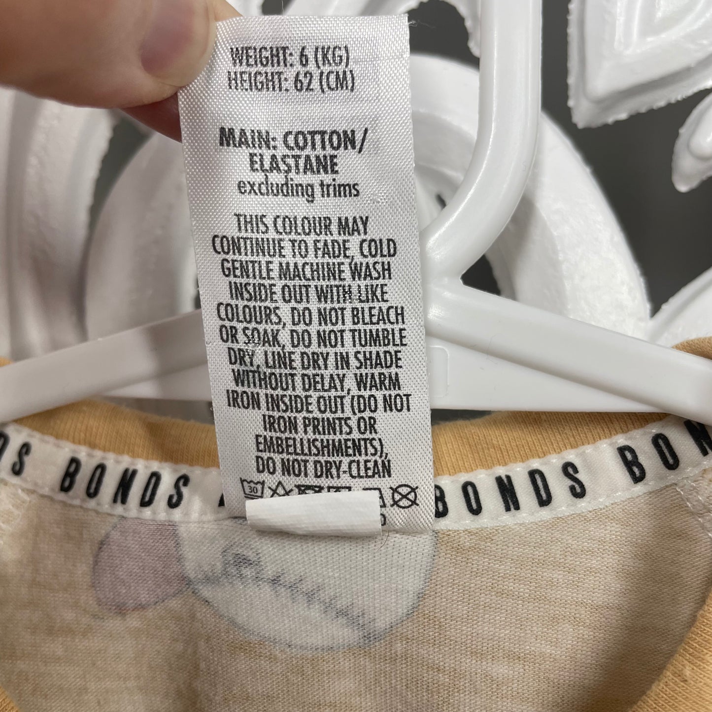 Bonds Onesie Size 000