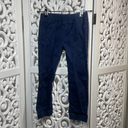 Levi Jeans Size 4-5