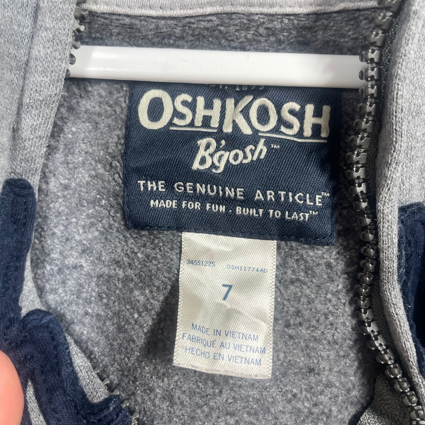 Oshkosh Boys Jumper Size 7 With Hood Full Zip