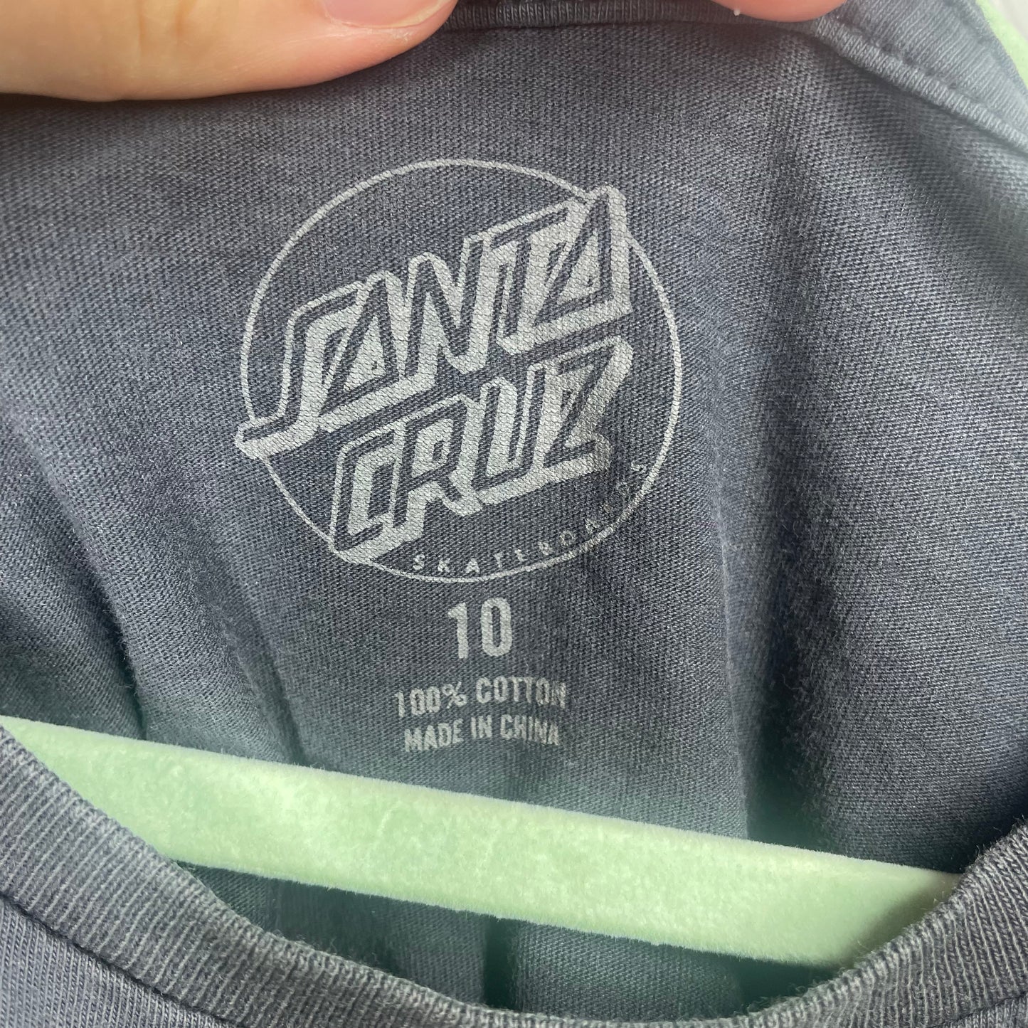 Santa Cruz T-shirt Sz 10 (has some damage)