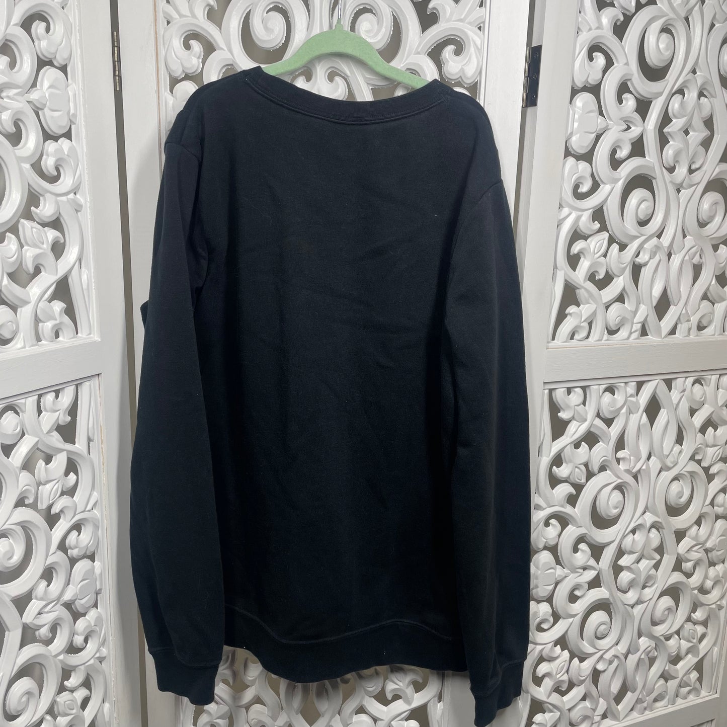 Nike Boys Black Jumper Size 12-14