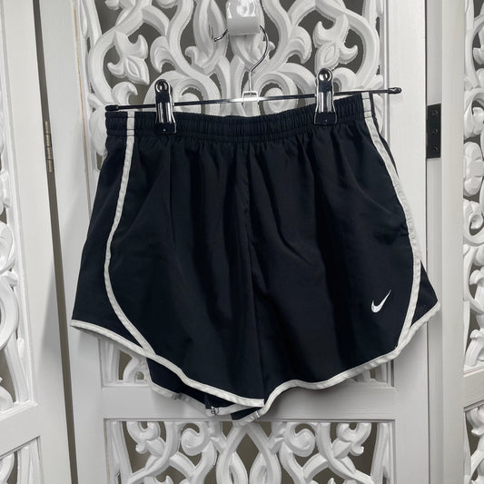 Nike Shorts Size L