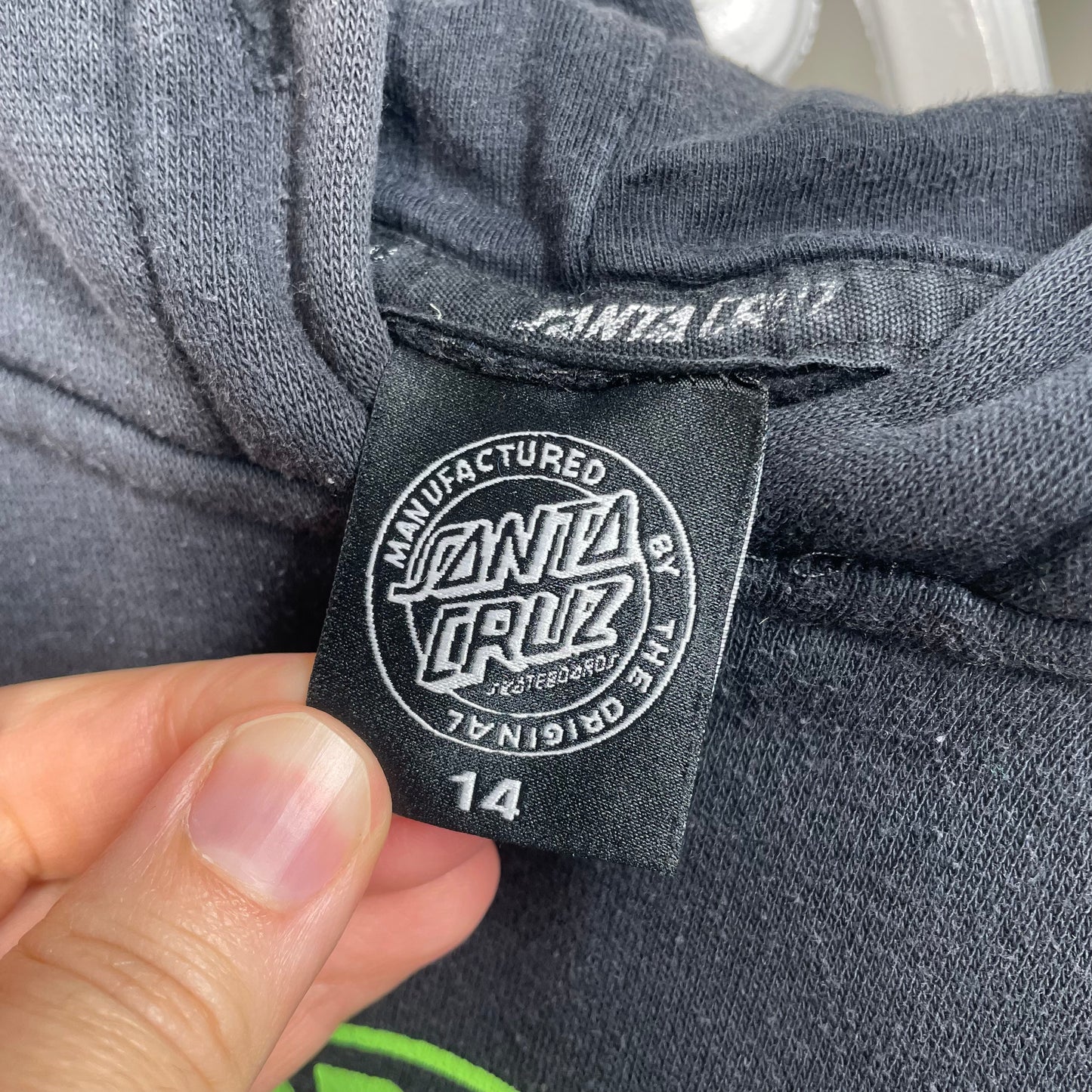 Santa Cruz Boys Hooded Jumper Size 14