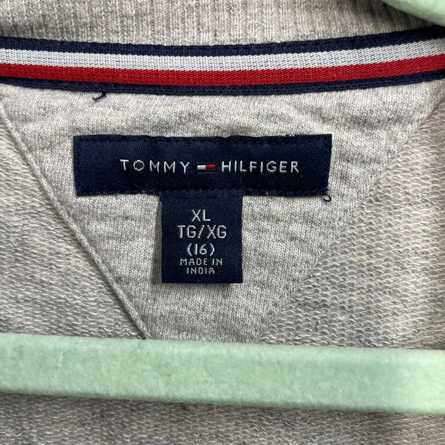 Tommy Hilfiger Jumper Size XL (16)
