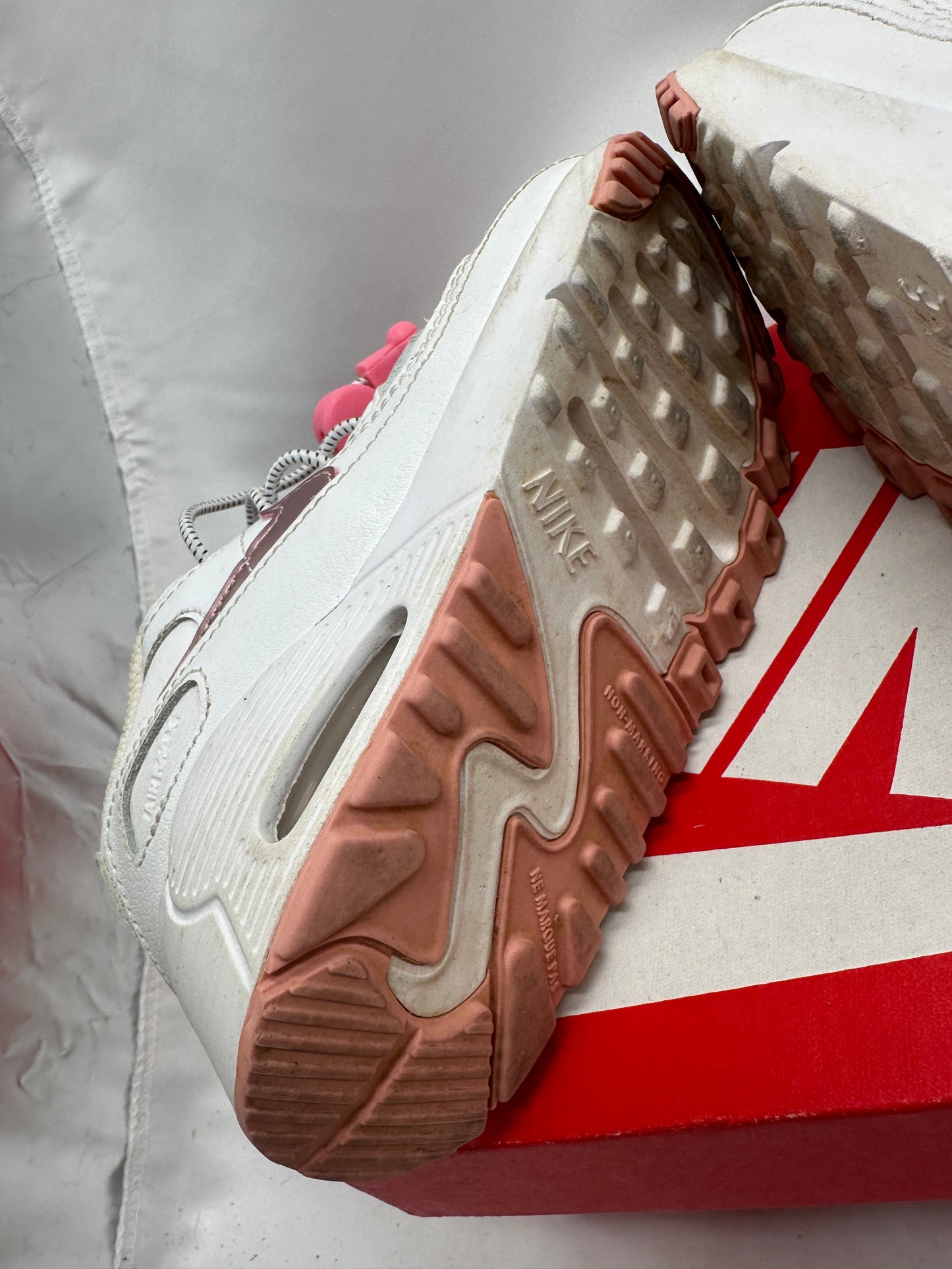 Nike Air Max 90 LTR Girls Shoes Size 9c UK 8.5