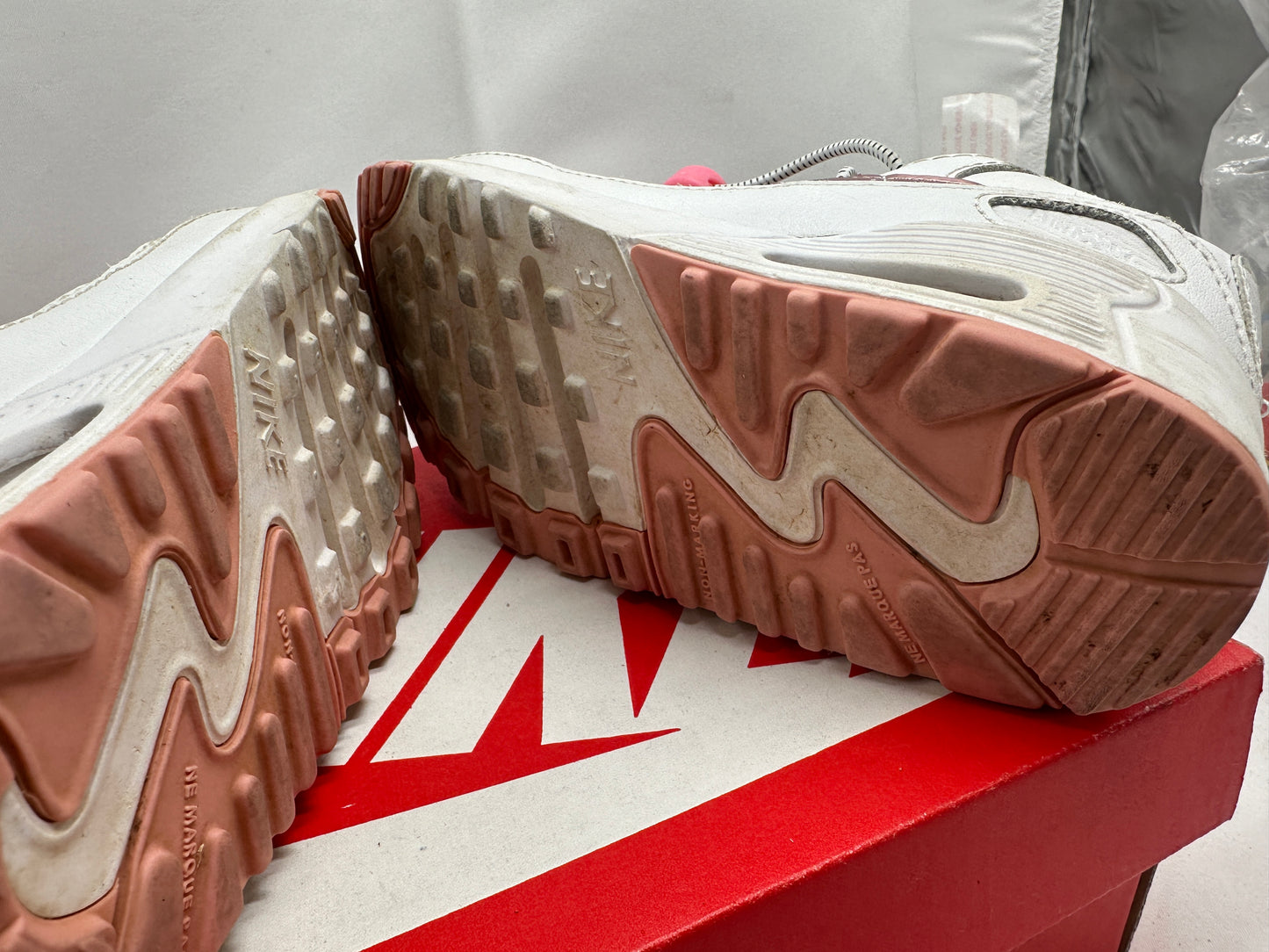 Nike Air Max 90 LTR Girls Shoes Size 9c UK 8.5