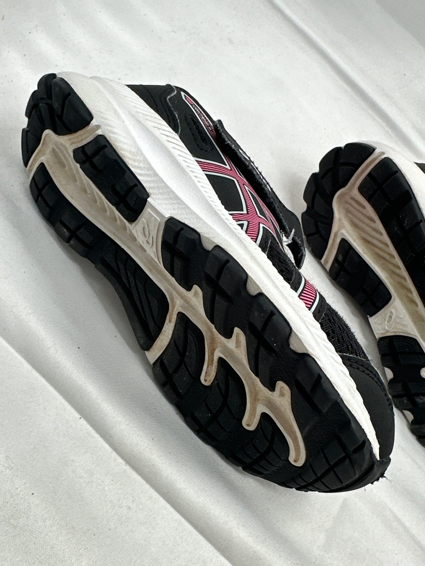 Asics Girls Shoes UK K10 Sz10 (17.5cm)