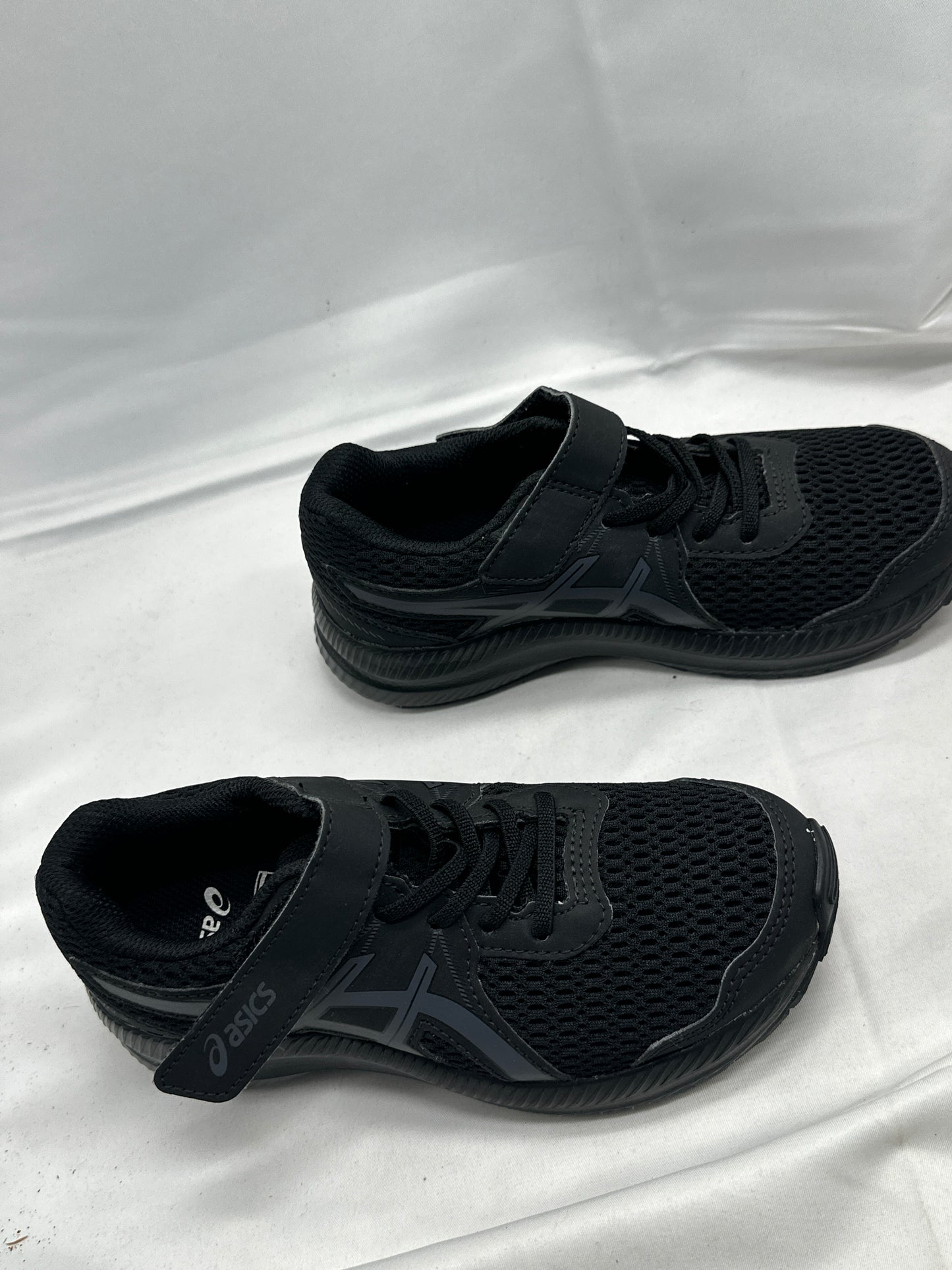 Asics Kids Black Shoes UK K12 Sz12 (19.5cm)