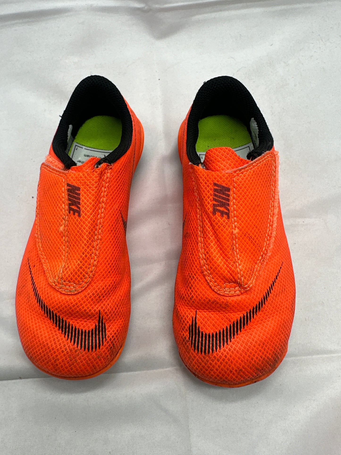 Nike Soccer Boots Sz 9.5 16cm