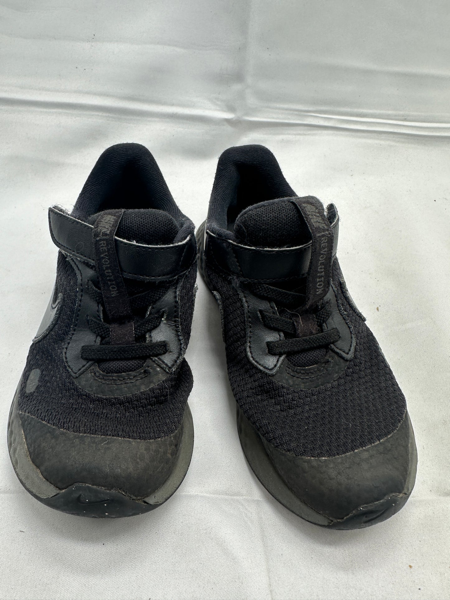 Nike Black Shoes Sneakers Sz 10.5 17cm