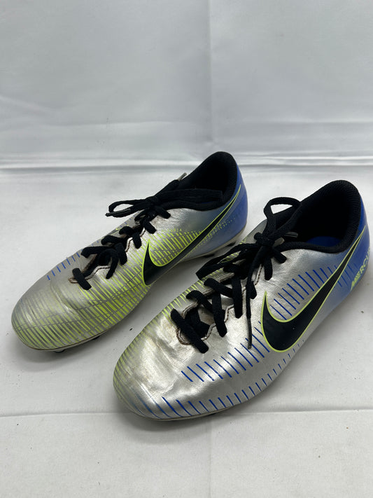 Nike Soccer Cleats Boots Sz 4.5