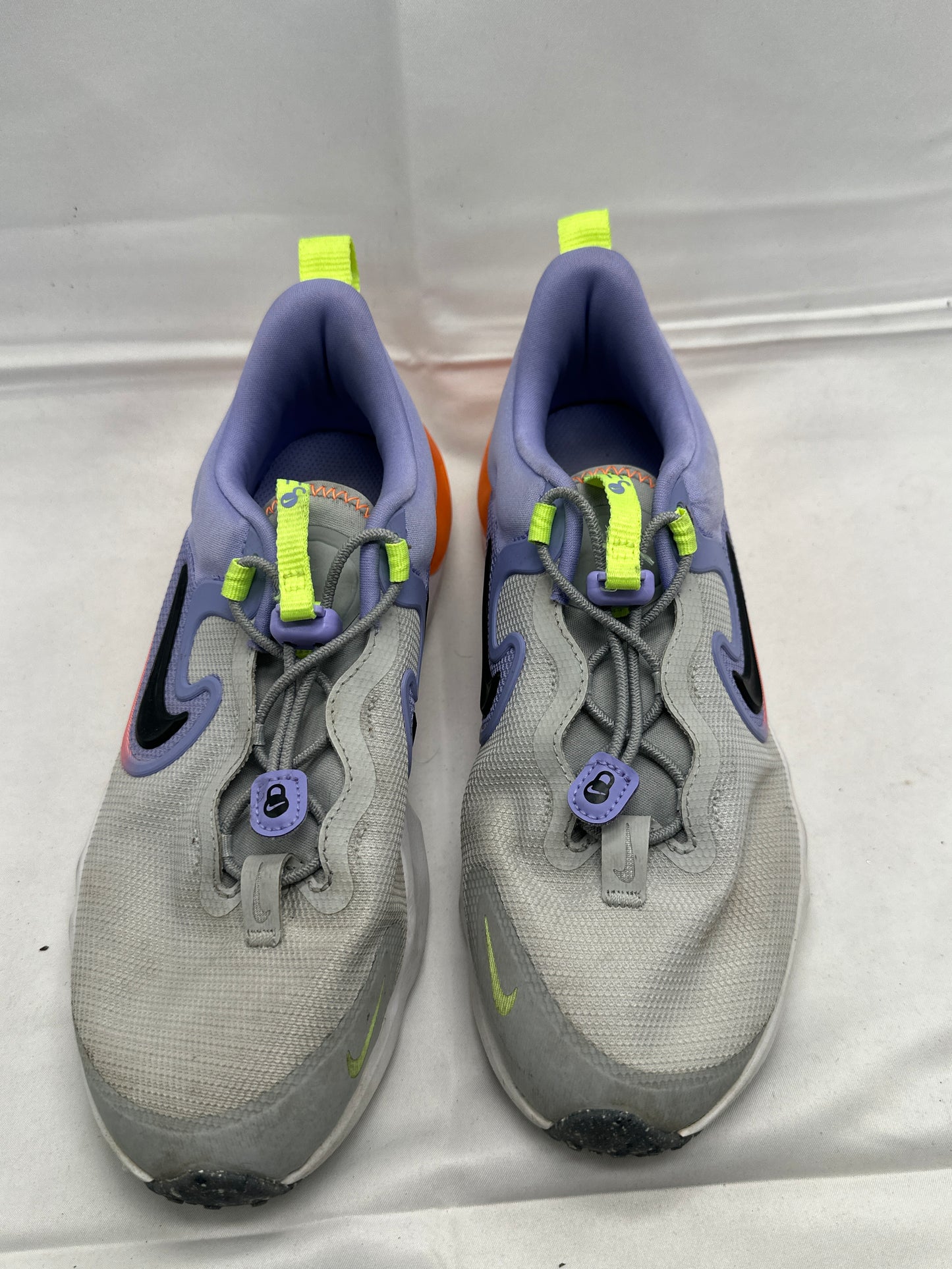 Nike Run Flow Sneakers Running Shoes Sz 3.5