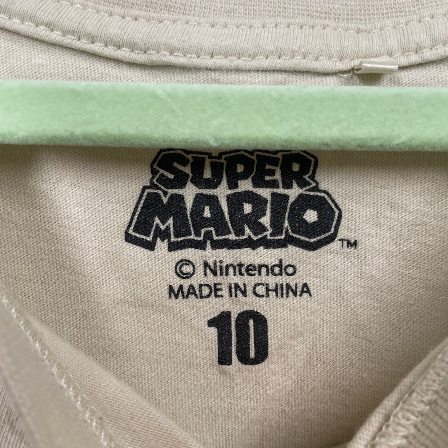 Super Mario T-shirt Size 10 (Damage)