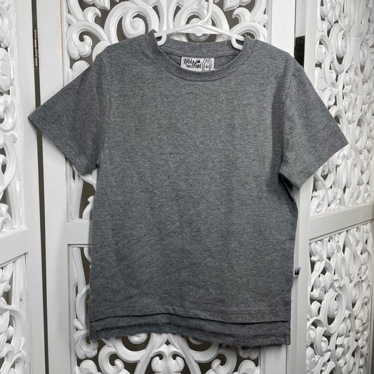 Wild and Mini (Minti) Boys Tshirt Size 4