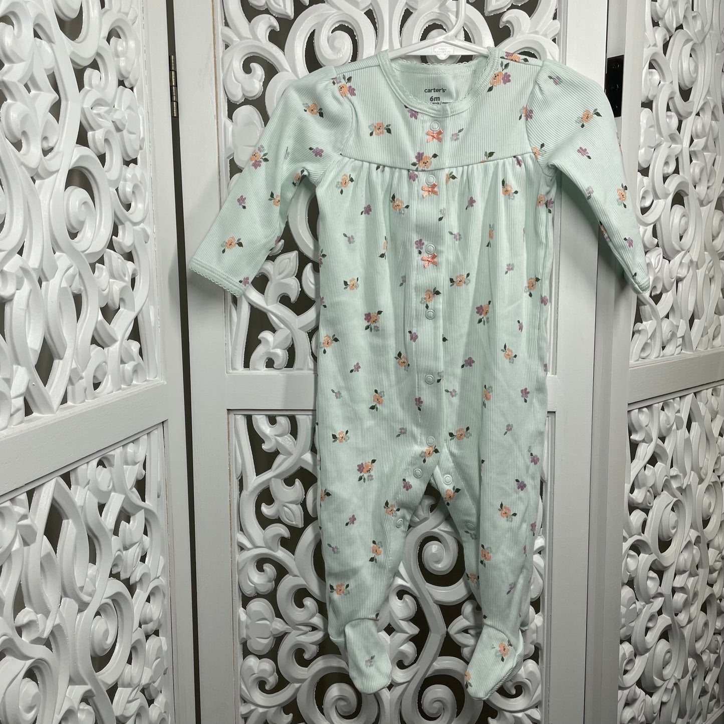 Carters Girls Onesie Sz 6m