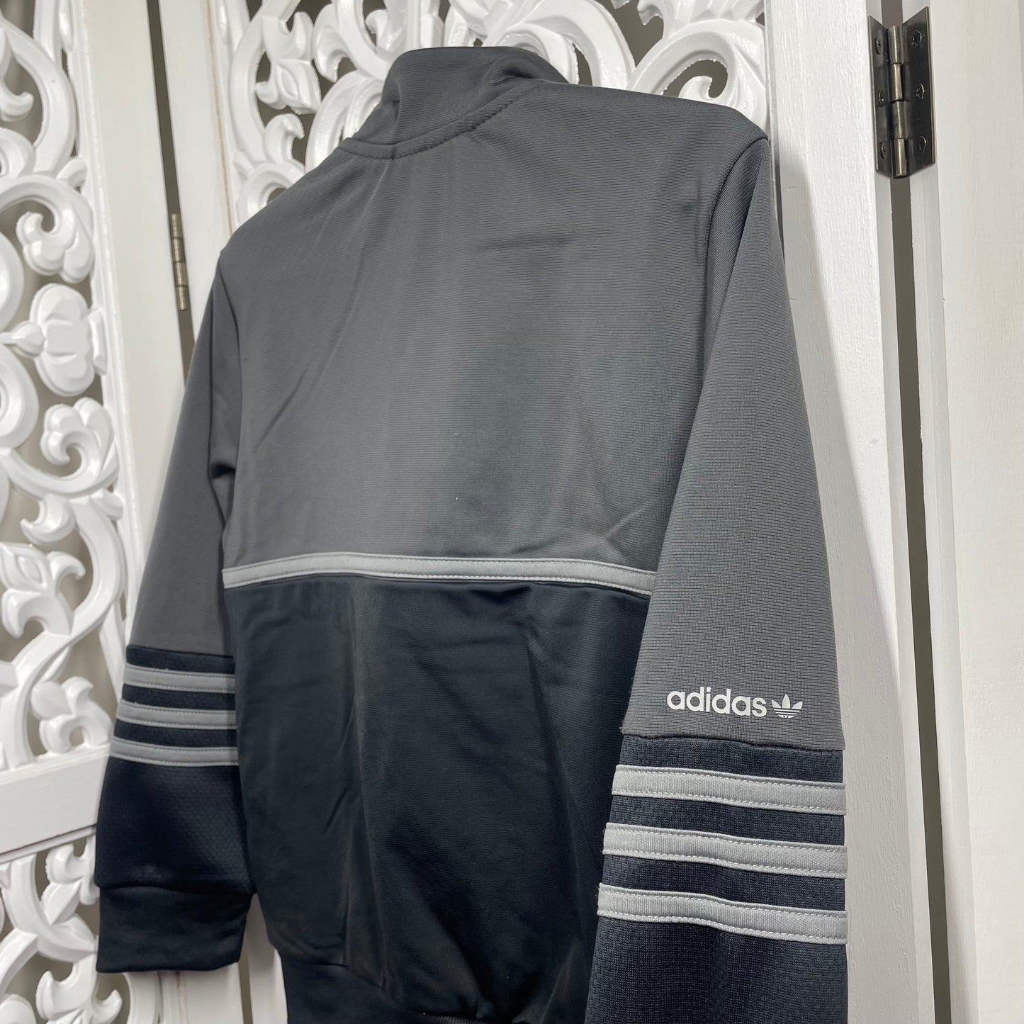 Adidas Boys Jacket Size 5-6 Yr