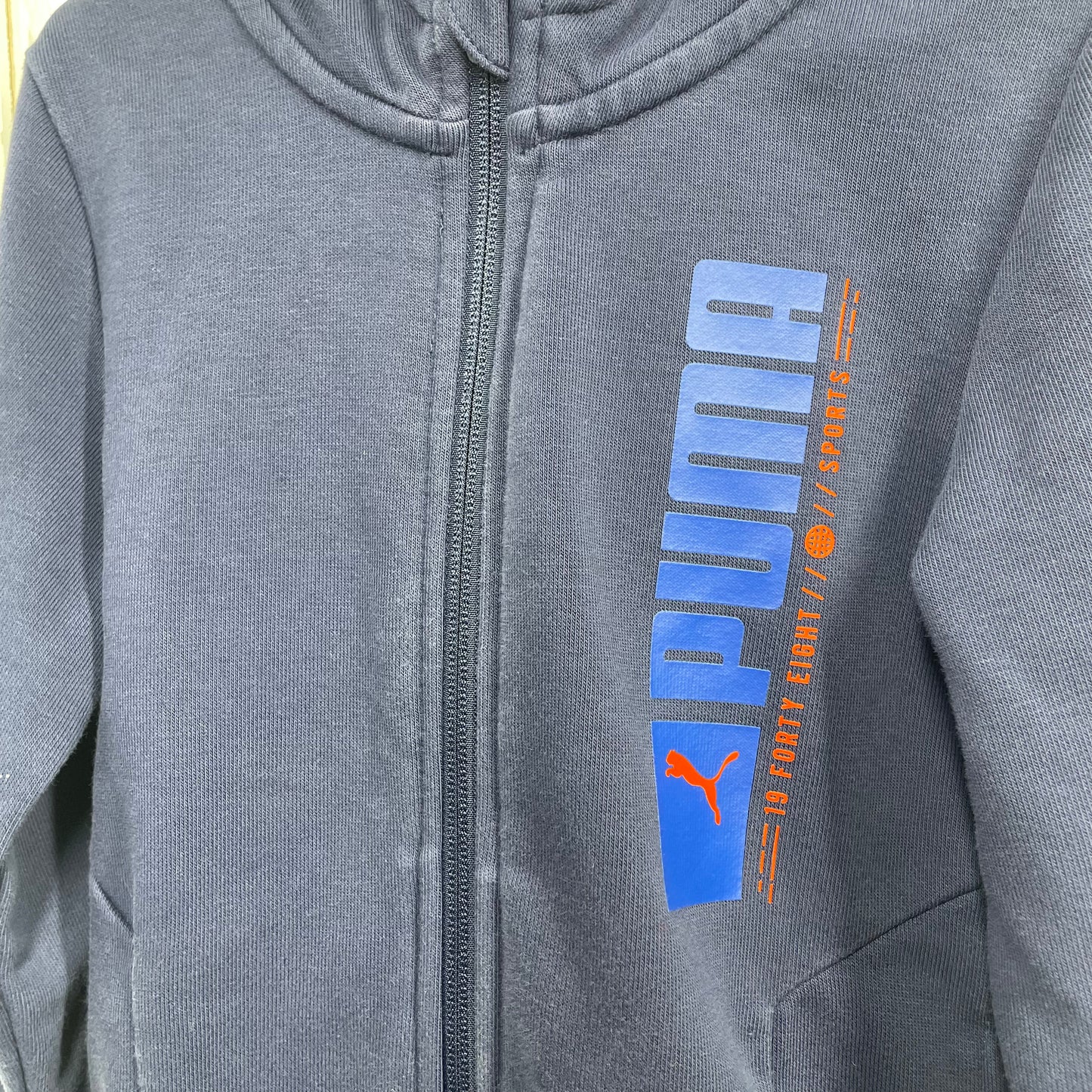 Puma Boys Jumper With Hood Full Zip Sz 5-6 yr