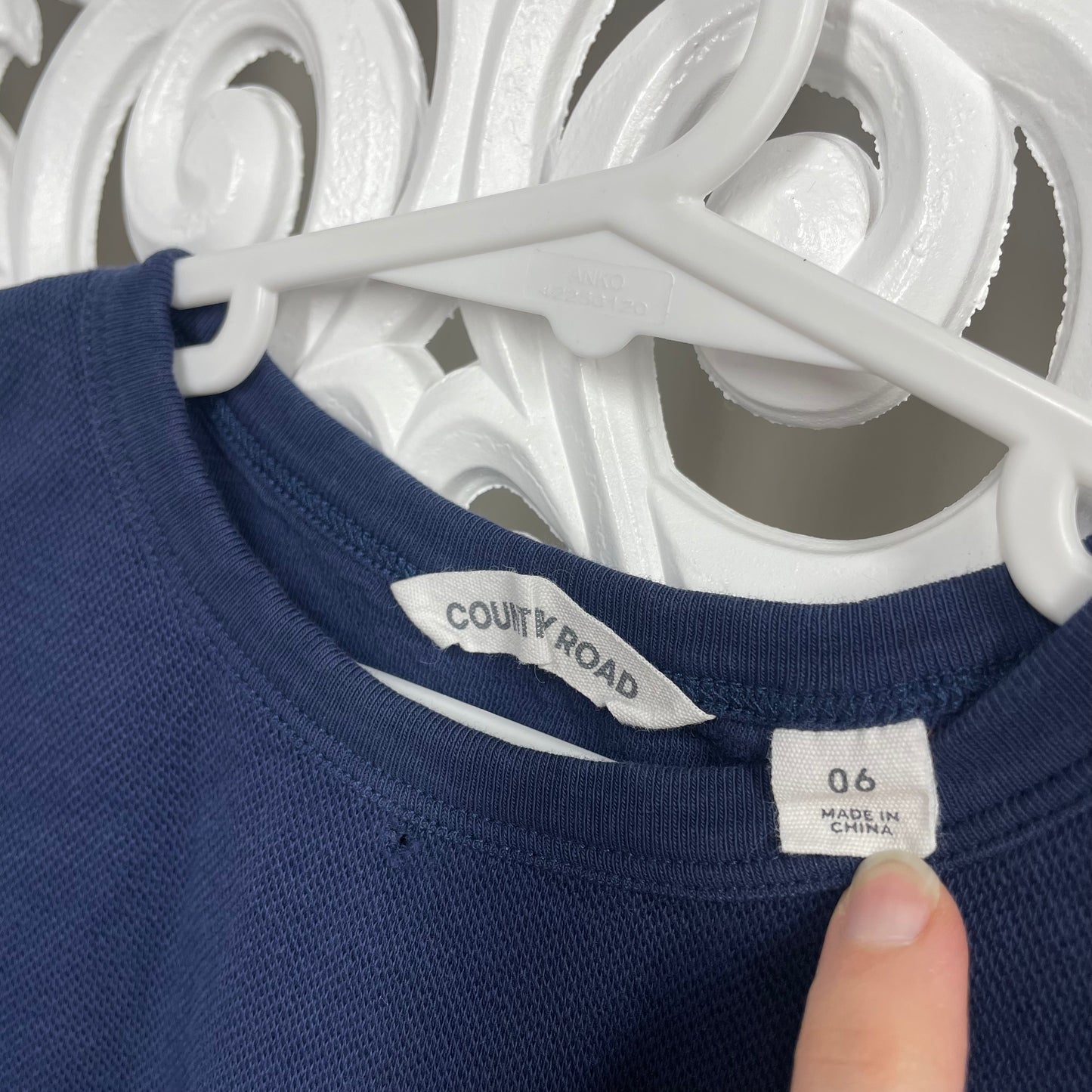 Country Road Boys Jumper Size 6